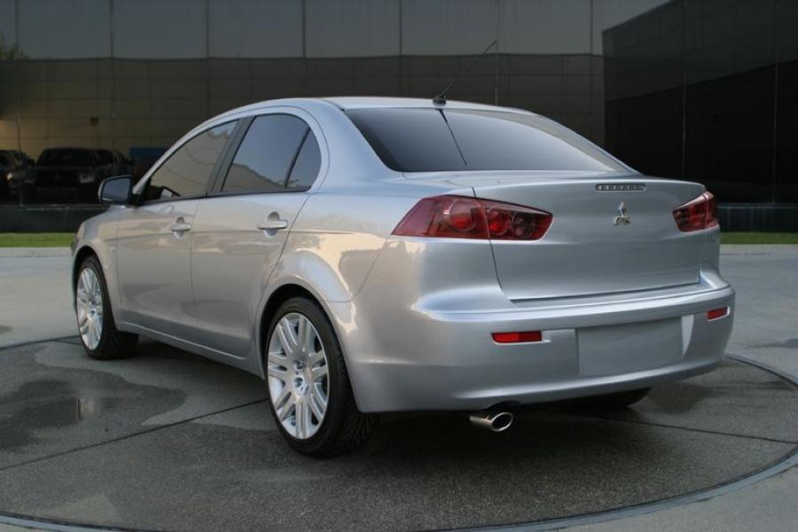  Mitsubishi Lancer 2007 года  (фото 77 из 104)